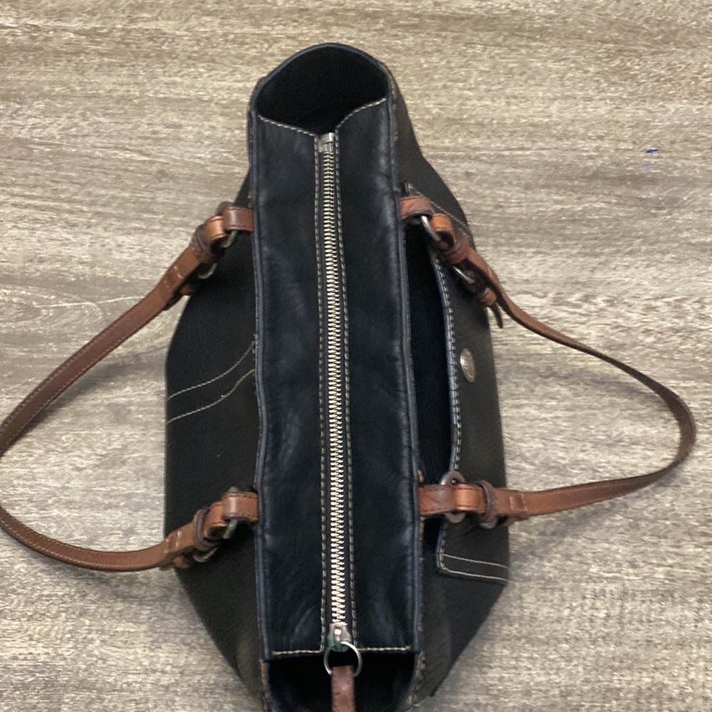 Coach
Chelsea Pebbled Black and Brown Leather Shoulder Bag
15"L x 4"W x 8"H - Picture 6 of 16